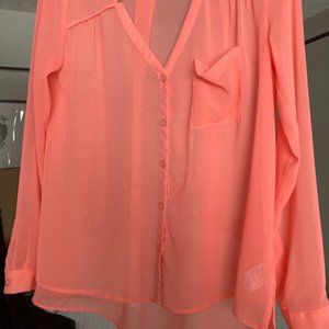 SILANCE + NOISE CORAL BLOUCE SIZE M LIKE NEW